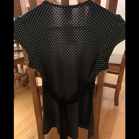 Get ready for spring with this beautiful Thx shirt/blouse! - Picture 2 of 2